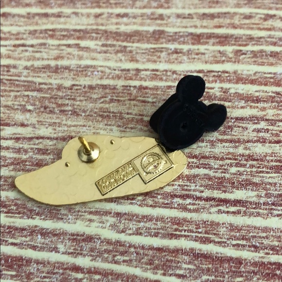 Woody’s Hat Disney Trading Pin - Picture 3 of 3